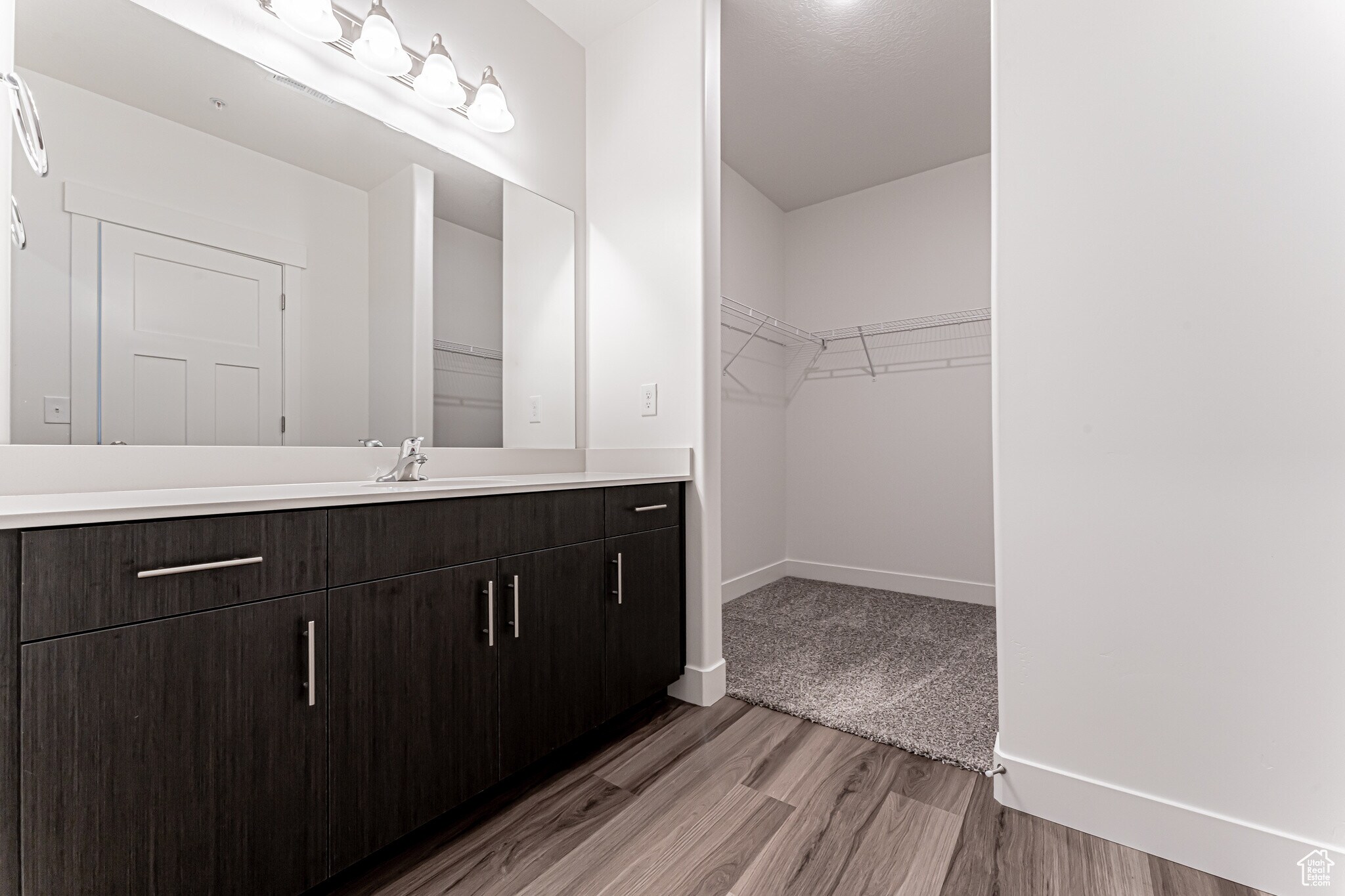 Building Photo - 874 N Hemsworth Way