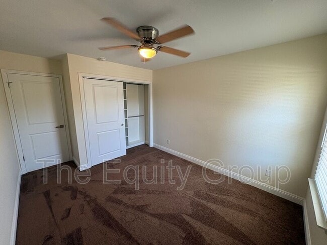 Building Photo - 2322 E Vassar Dr