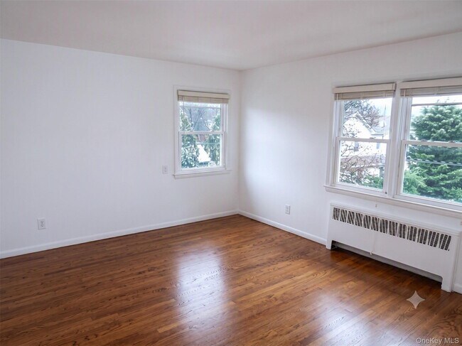 Building Photo - 177 Ashford Ave