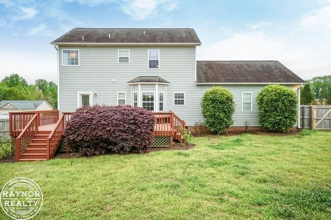 Building Photo - 335 Moonlight Dr