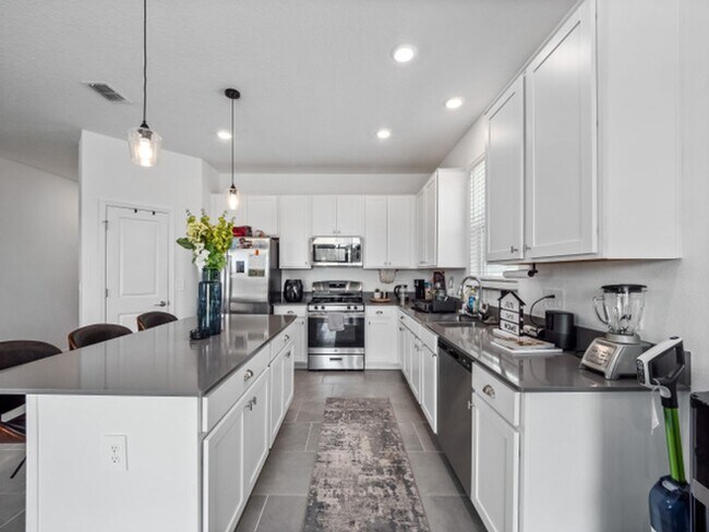 Building Photo - Listing Agent: Jose Solis, La Rosa Lake No...