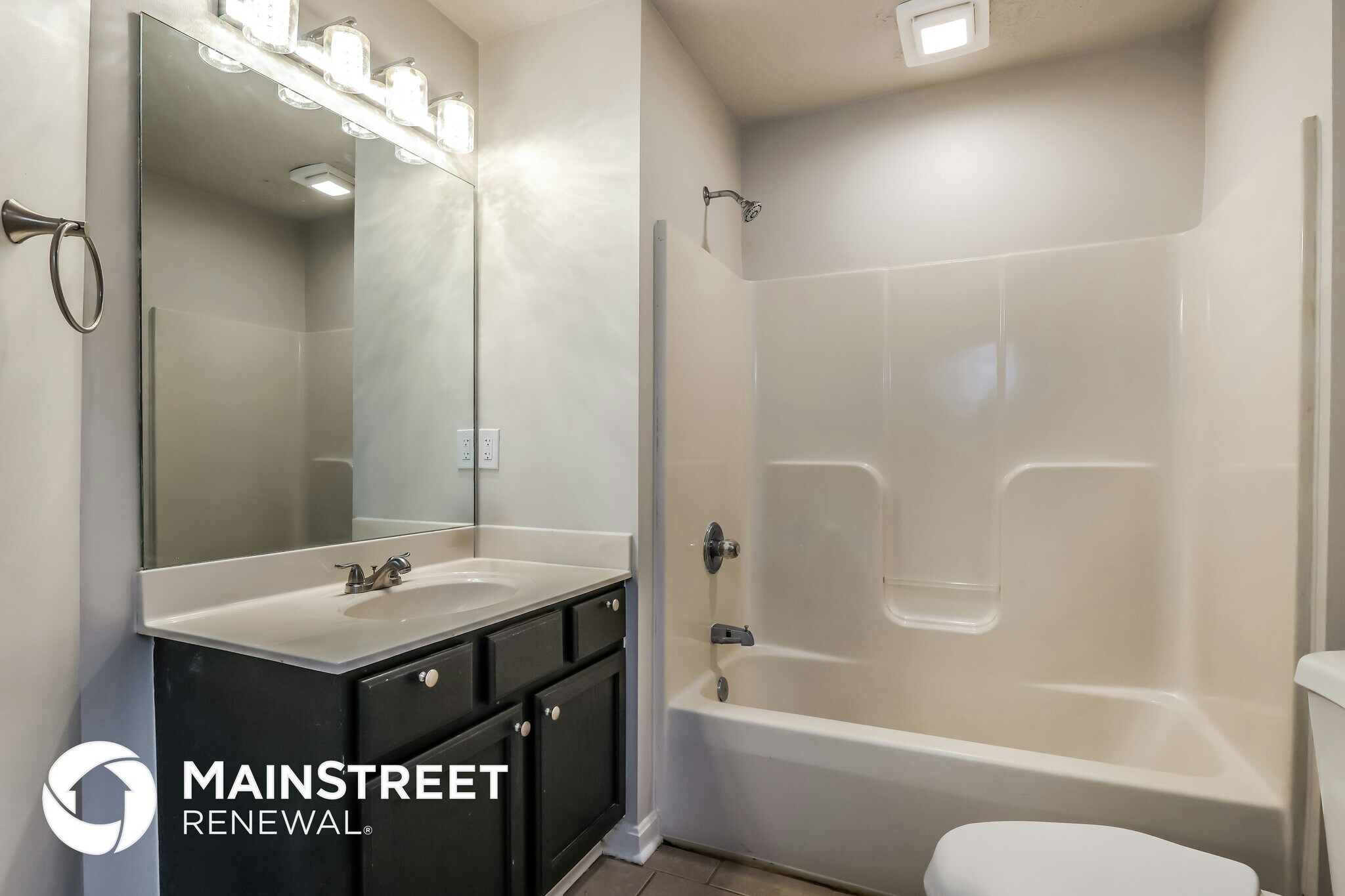 Building Photo - 4112 Willowview Blvd