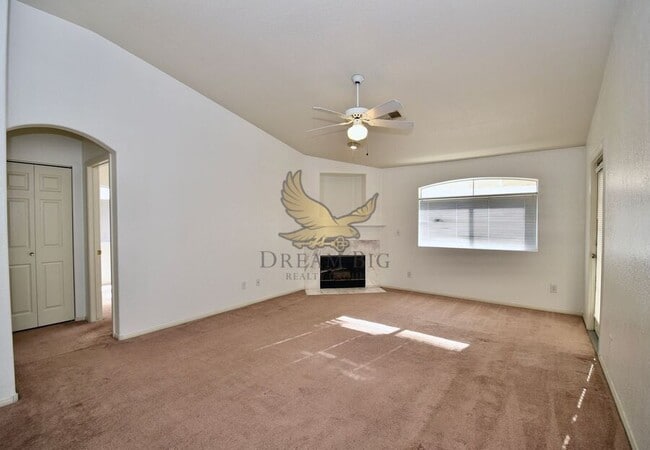 Building Photo - 3320 S Fort Apache Rd