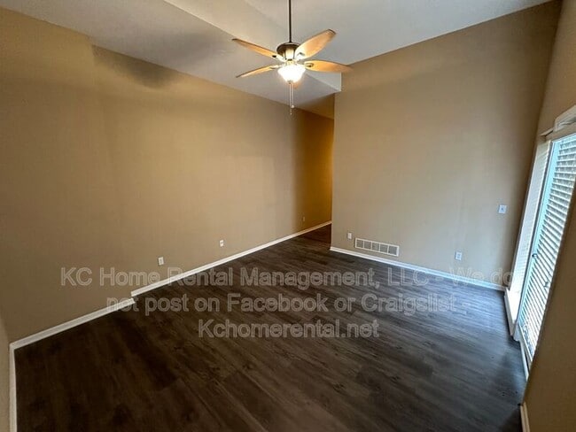 Building Photo - 8710 N Cleveland Ave