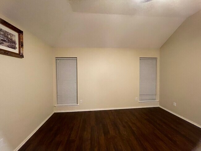 Building Photo - 2420 Creek Crossing Ct