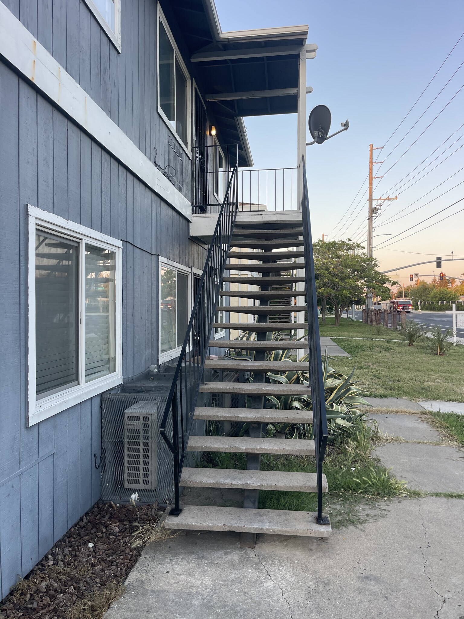 Building Photo - 2773 Meadowview Rd