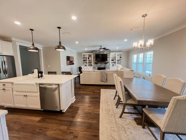 Building Photo - Deer Moss Creek home for RENT!!!