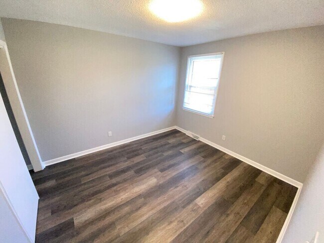 Building Photo - 135 Quita Cir