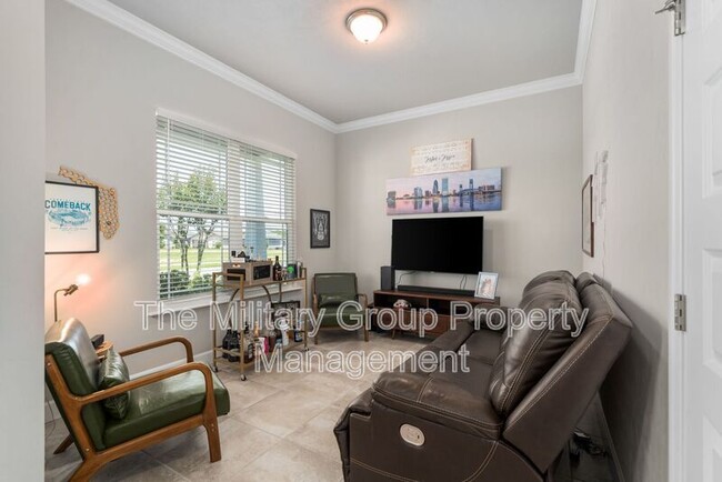 Building Photo - 6901 SW Lugano Ct