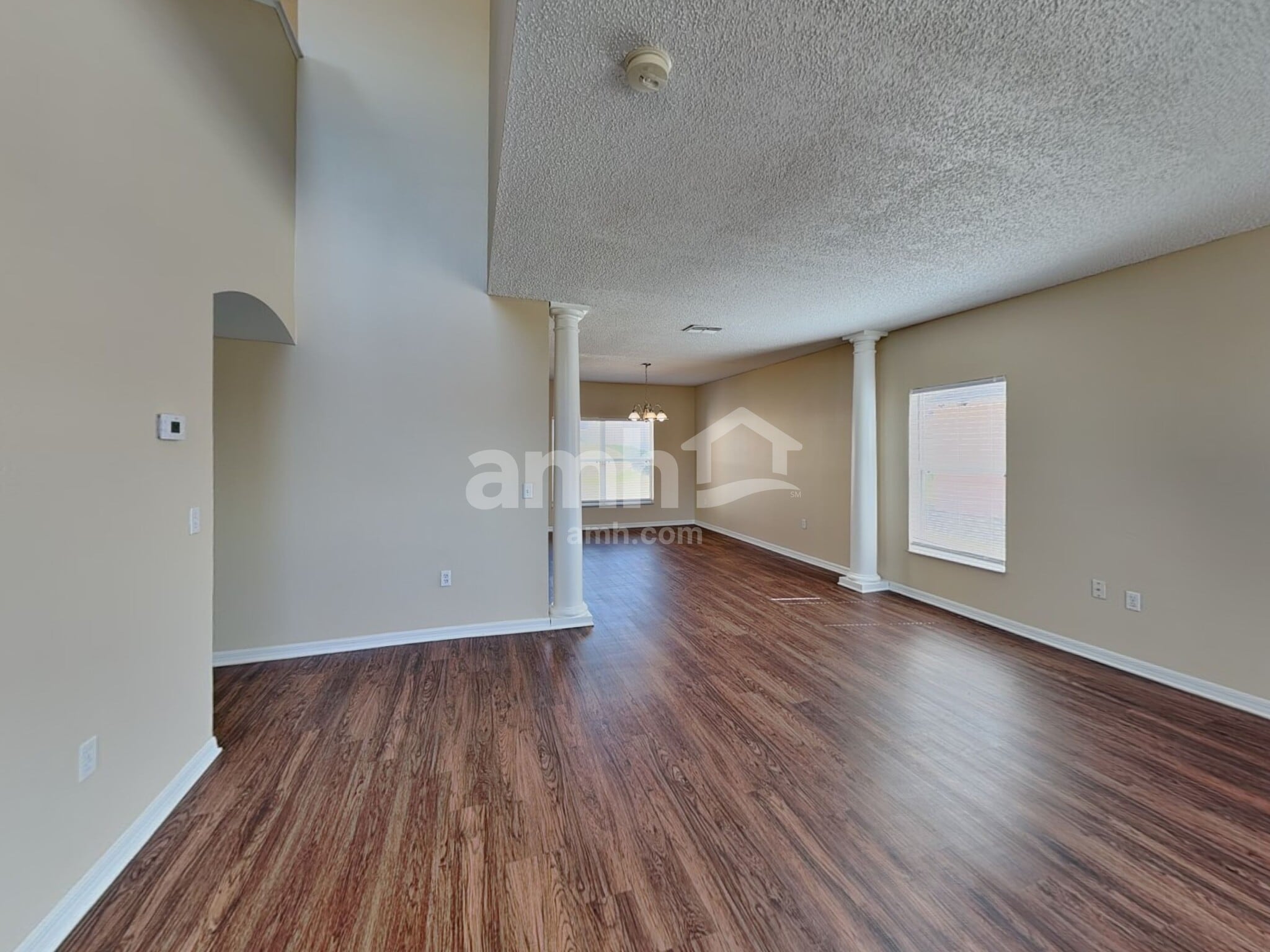 Building Photo - 330 Salmon Ct