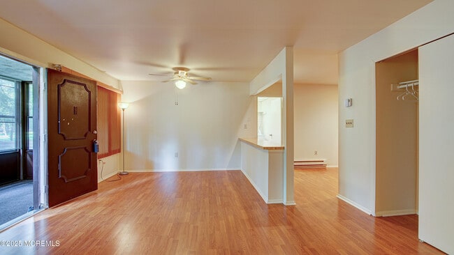 Building Photo - 138 Amberly Dr