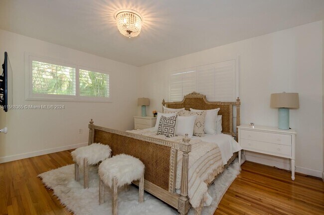 Building Photo - Altara Avenue, Coral Gables, FL 33146 - 3 ...