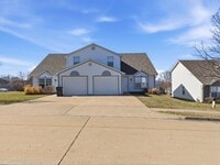 Building Photo - 3509 La Mesa Dr