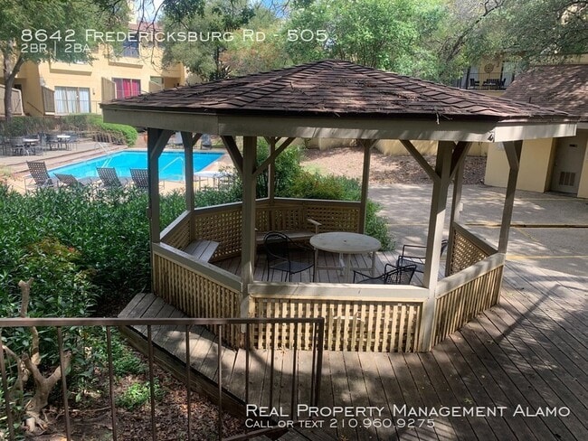 Building Photo - 8642 Fredericksburg Rd