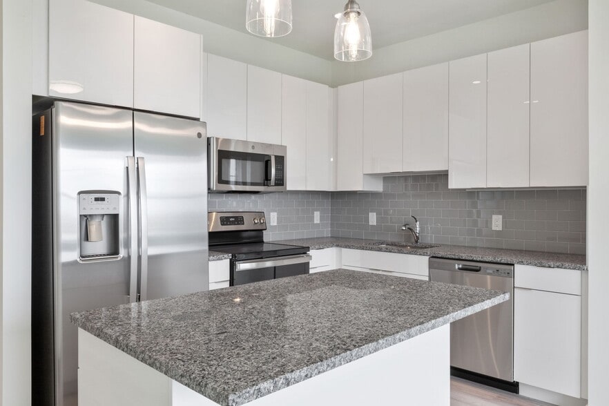 Building Photo - Hudson Mews