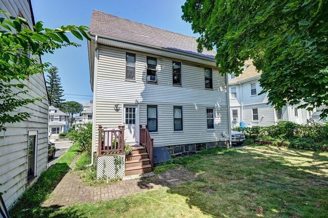 Building Photo - 21 Wollaston Ave