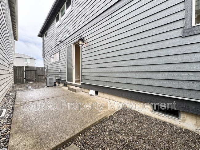 Building Photo - 5715 SE 79th Ave