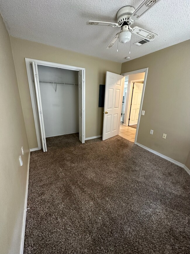 Building Photo - 111 Wildflower Ln