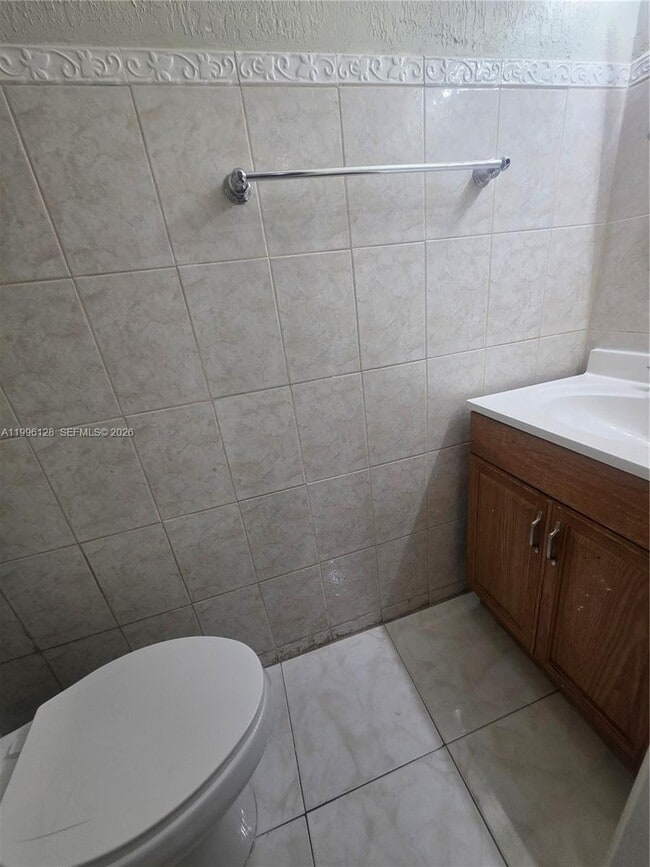 Building Photo - 1811 SW 107th Ave