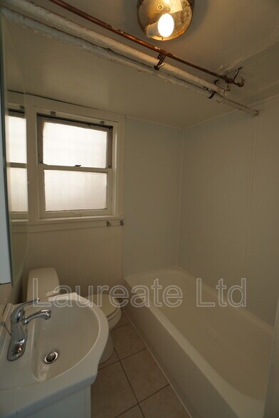 Building Photo - 2945 S Logan St