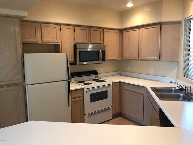 Building Photo - 3848 N 3rd Ave
