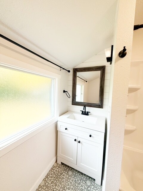 Building Photo - 4375 WA-3