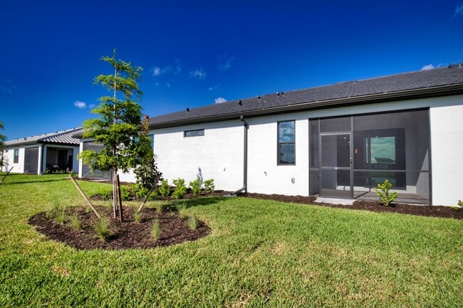 Building Photo - Annual Attached Villa in The Talon Preserve on Palmer Ranch – Minutes from the new Sarasota Memor...