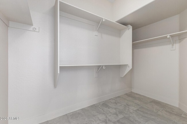 Building Photo - 5665 W Laurie Ln