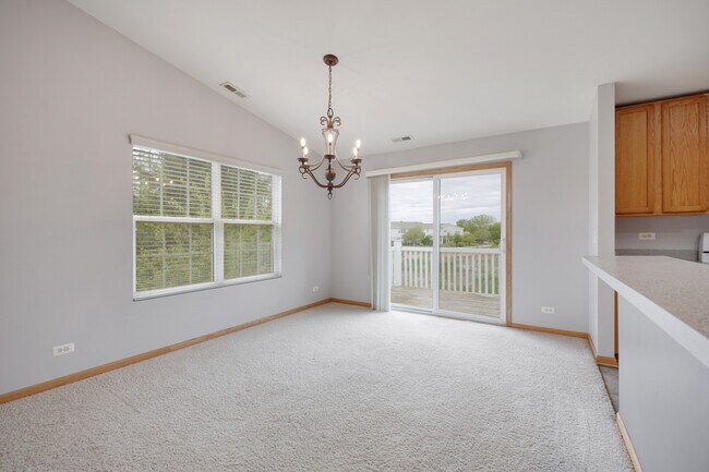 Building Photo - 2614 Loren Ln