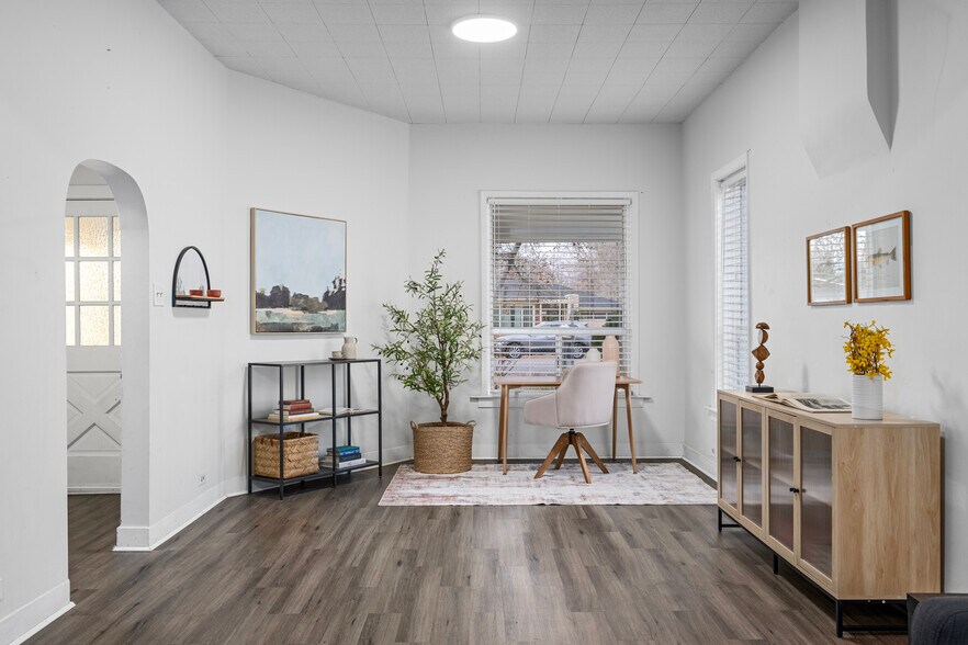 Building Photo - 235 S 300 E