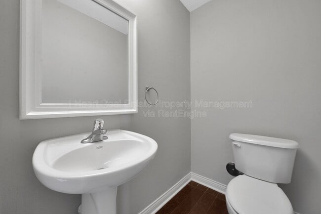 Building Photo - 5635 Holly River Ave