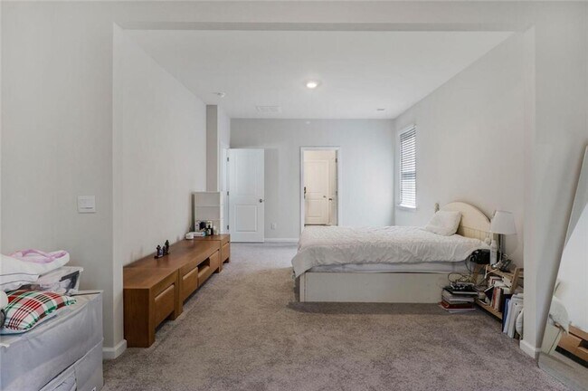 Building Photo - 301 Merganser Dr