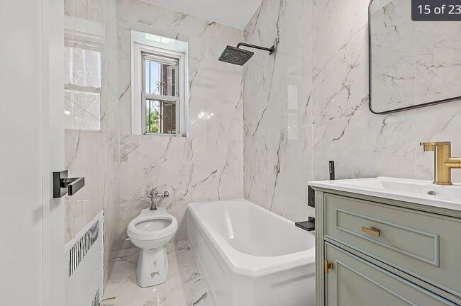 Building Photo - 124-16 84th Rd