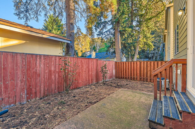 Backyard - 4557 SE Satinwood St