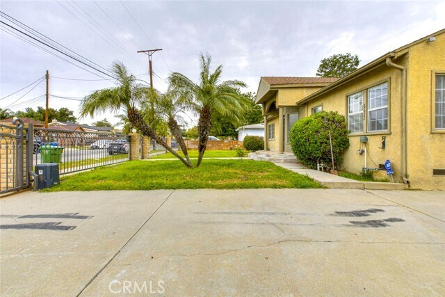 Building Photo - 6622 Varna Ave