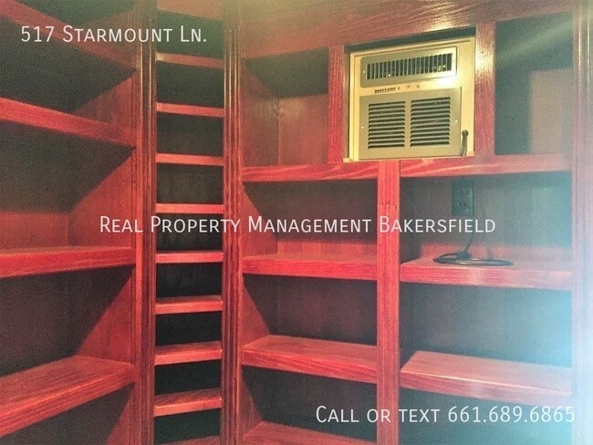 Building Photo - 517 Starmount Ln