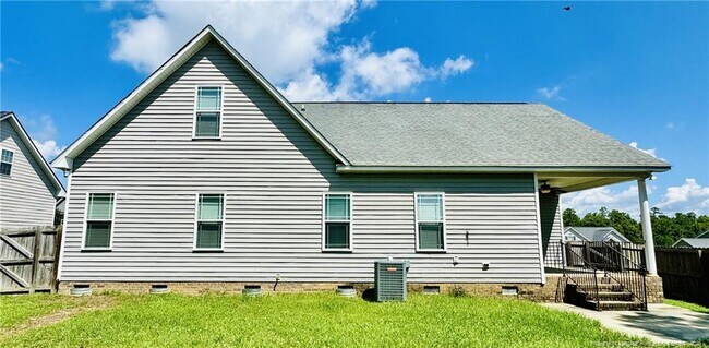 Building Photo - 4033 Des Planes Ave