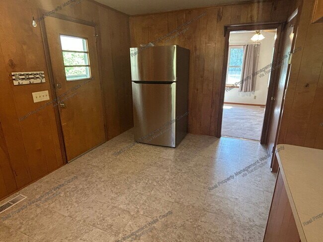 Building Photo - 7800 Penny Rd