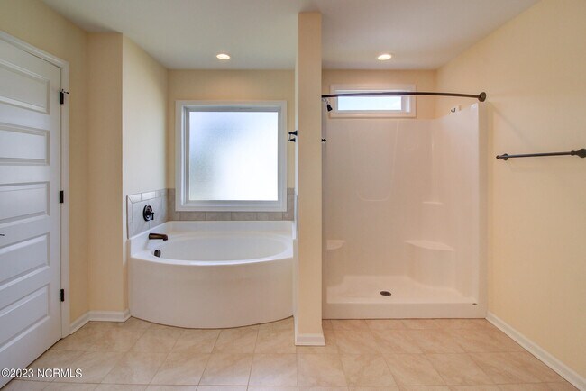 Building Photo - 262 Independence Blvd