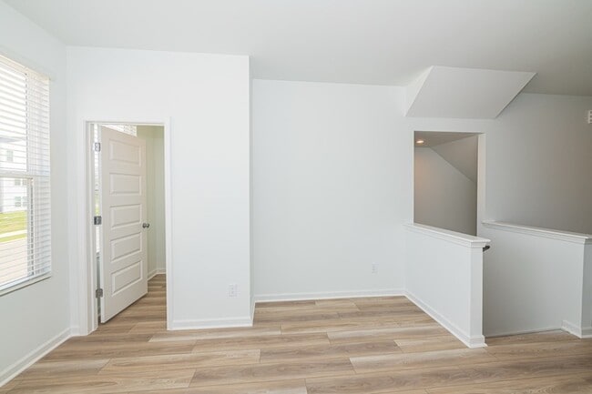 Building Photo - 815 Freston Rd