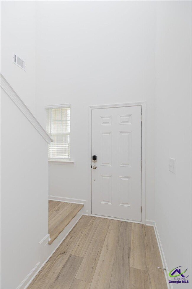 Building Photo - 218 Hickory Rdg Trl