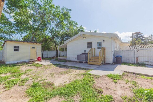 Building Photo - 9445 Cardy St