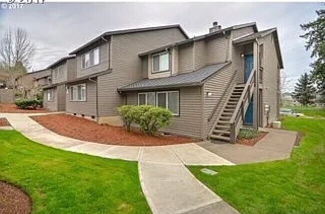 Building Photo - 9585 SW 146th Terrace