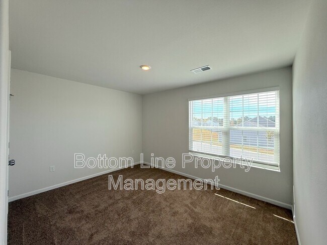Building Photo - 180 Caffee Dr