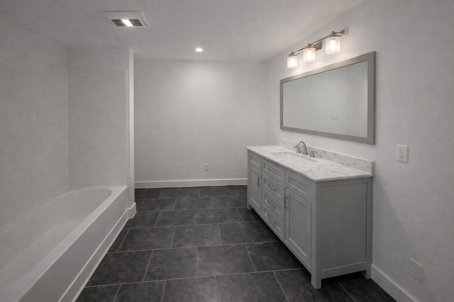 Building Photo - 244 Montgomery St