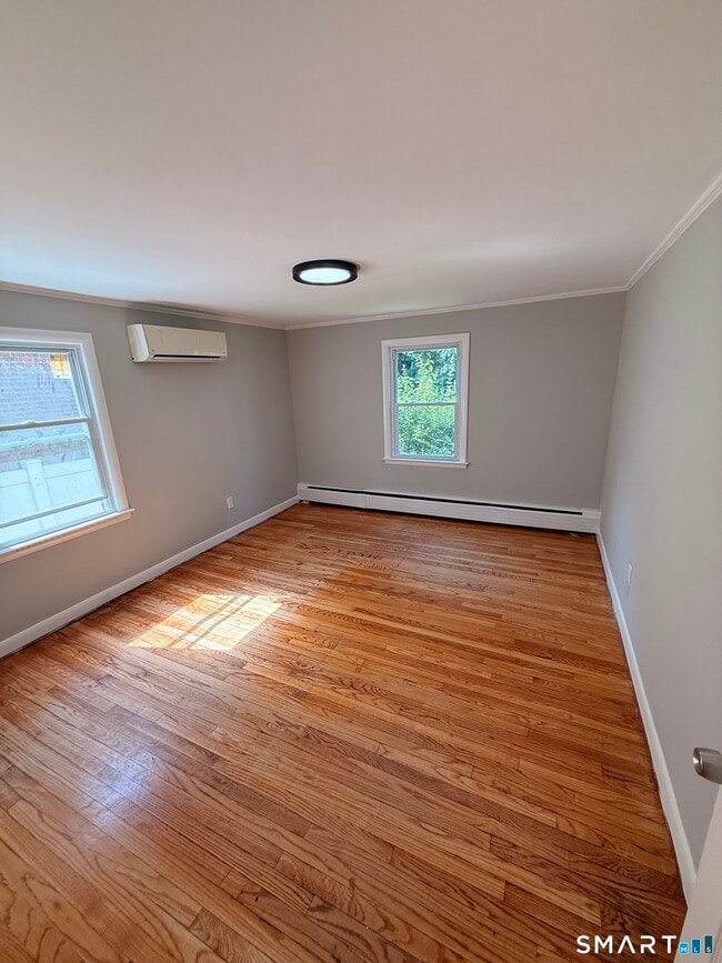 Building Photo - 37 Caya Ave