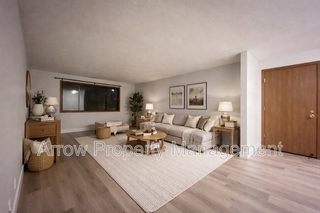 Building Photo - 2340 N 44th St