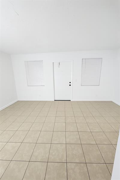 Building Photo - 1151 NE 17th Ct