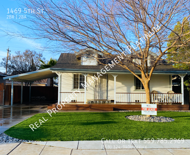 Building Photo - $1,895 Bullard & Sunnyside, Charming 2 Bed...