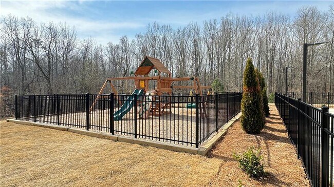 Building Photo - 151 Cedar Ln